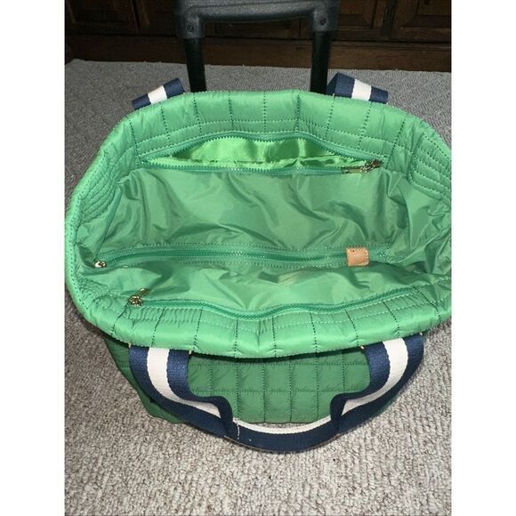 Shiraleah Ezra Unisex Green Quilted LARGE Roller Bag - Handles - Pockets EUC - Picture 6 of 7